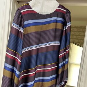 LOFT silk like festive top! Size Small Worn Once! Like NEW